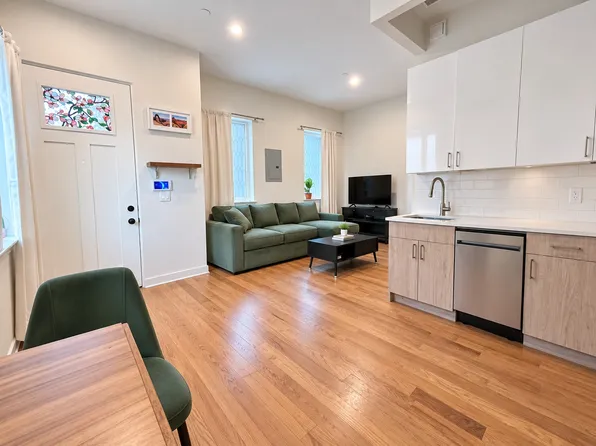 980 Kent Avenue image 1 of 8