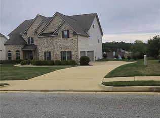 79 Gunner Dr, Fort Mitchell, AL