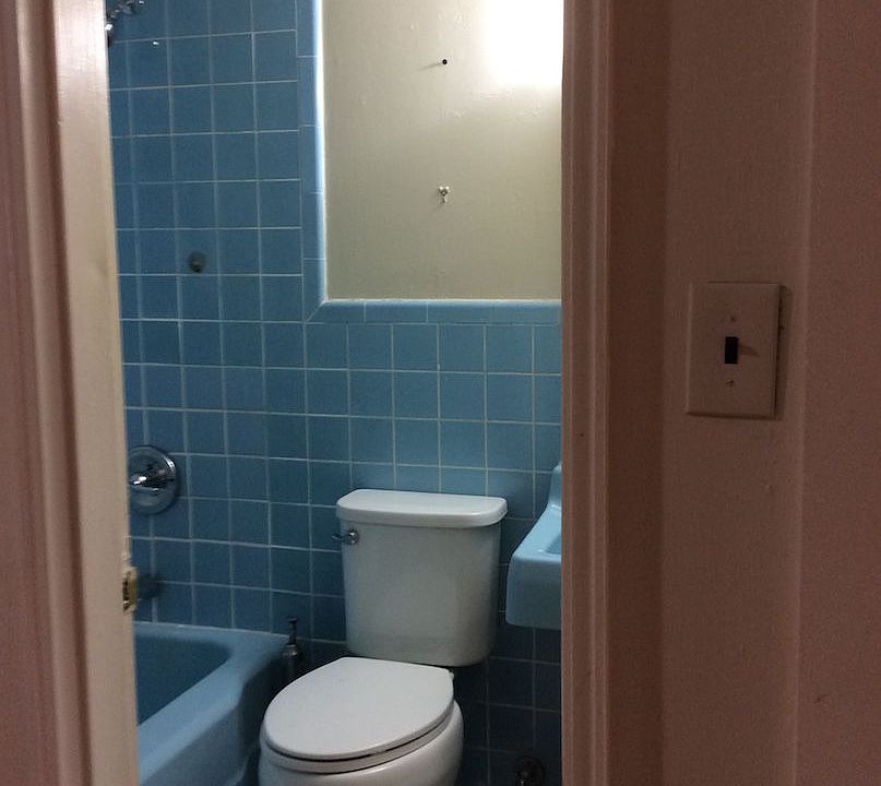 2nd image of 626 2nd St APT 2