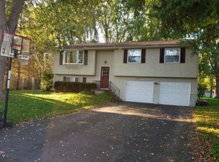 5969 Dunstan Cir, Cicero, NY 13039