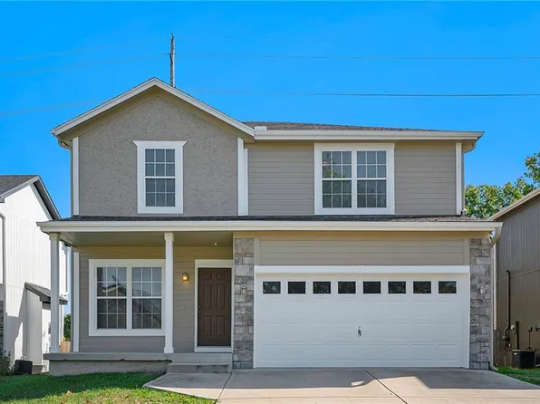 4401 Ironwood Dr, Leavenworth, KS 66048