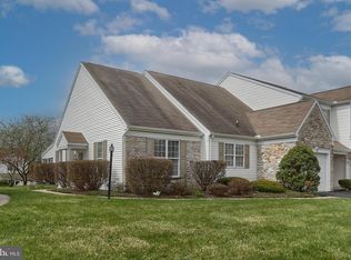 1836 Deer Run Dr, Hummelstown, PA 17036