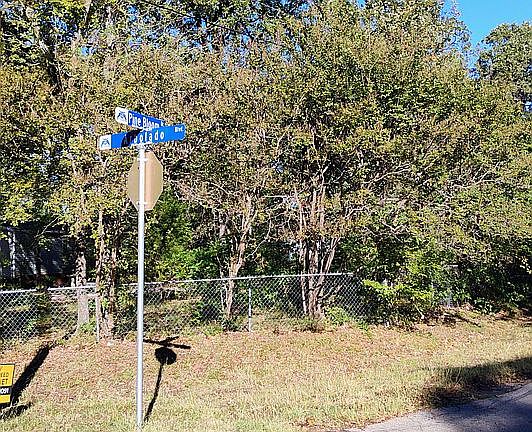 2nd image of 108 Arbolado Blvd
