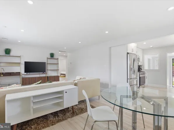3823 Duke St, Alexandria, VA 22304