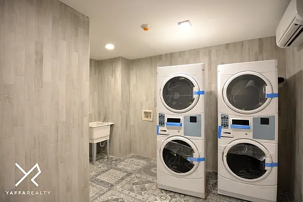 Rented by Yaffa Realty LLC | media 86