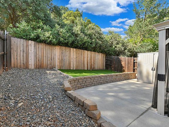 5th image of 136 Bridle Point Cir