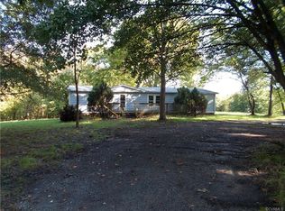 13741 Fowlkes Bridge Rd, Amelia Court House, VA 23002