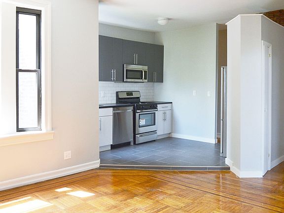 4th image of 444 Sterling St #6