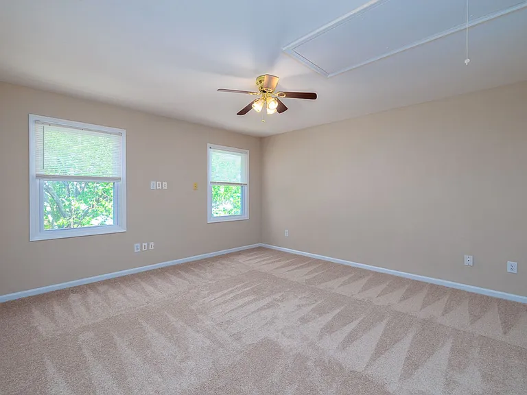 1789 Moonstone Dr — Photo 31