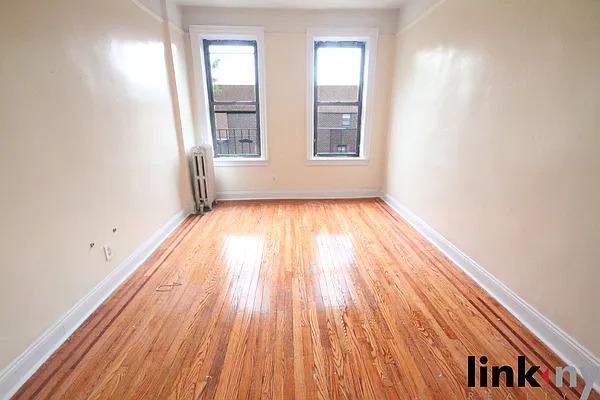 Rented by Link NY Realty | media 19