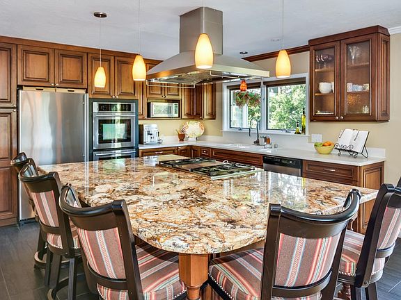 3rd image of 1134 Whispering Pines Dr