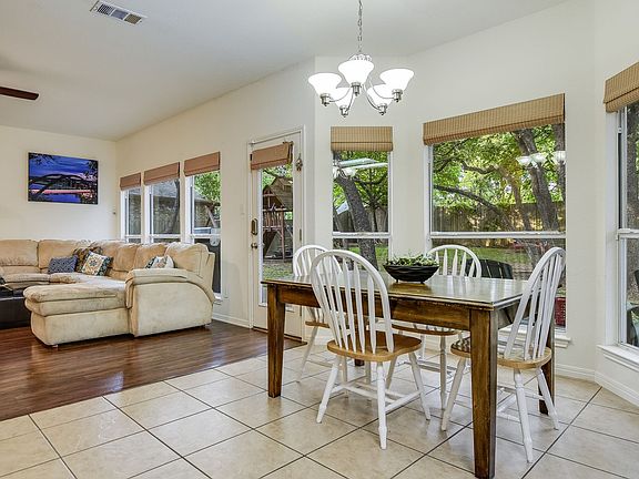 4th image of 5816 Miramonte Dr