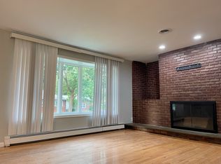 129 Hall St, New Haven, CT 06512