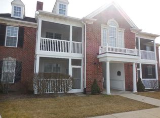 824 W Summerfield Glen Cir, Ann Arbor, MI 48103