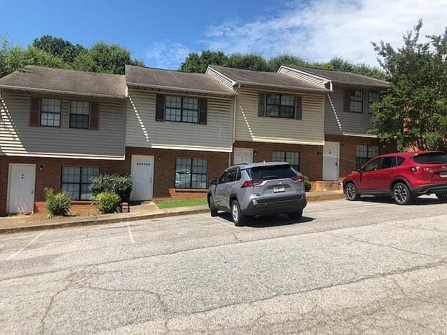 1st image of 3703 Oakwood Hills Dr