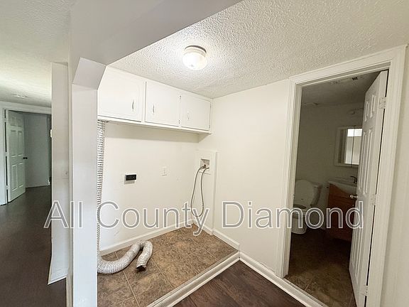 5th image of 237 Helen Ave #A