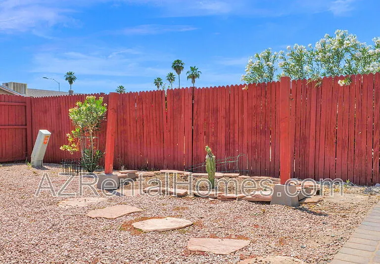 1745 W Capri Ave — Photo 27
