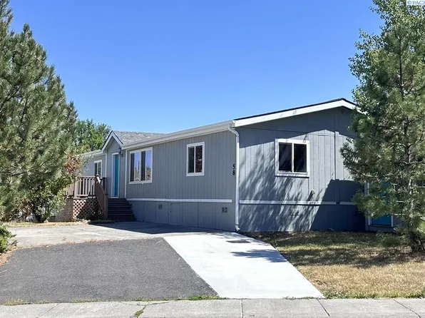 255 NW Golden Hills Dr Space 58, Pullman, WA 99163