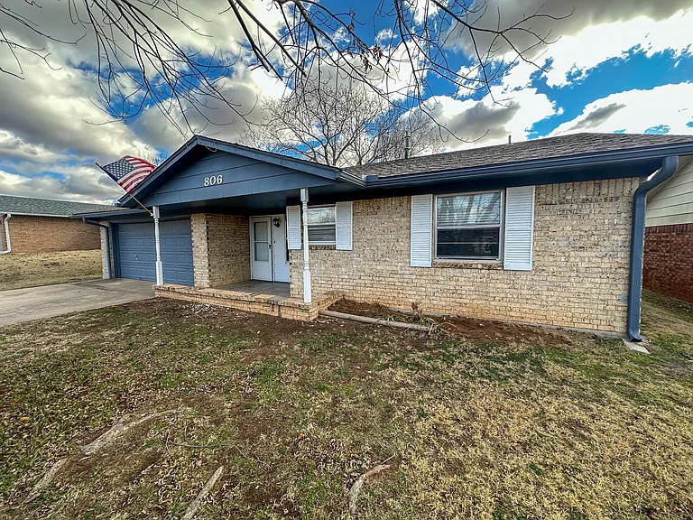 806 SE Brigadoon Way — Photo 17