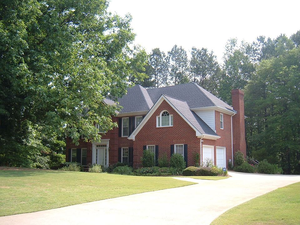 Beautiful Upscale Neighborhood
