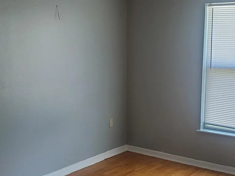 231 Churchill Ct — Photo 10