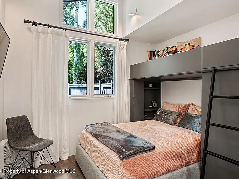 630 W Hallam St #1 — Photo 11