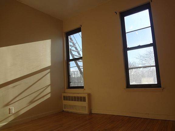 4th image of 2159 1st Ave APT 5B