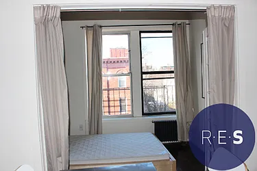 Rented by RES New York