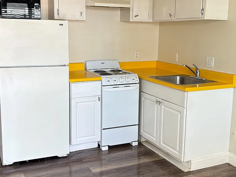 2840 Main St #11 — Photo 1