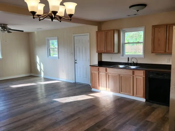 578 Wesley Grove Rd, Cottageville, SC 29435