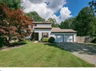 1716 Victoria Ln, Waterford Works, NJ 08089