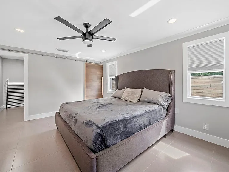 15276 Harrison Rd — Photo 36