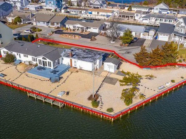 1833 Grant Wood Drive, Toms River, NJ 08753