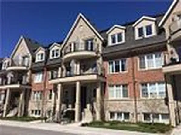 2420 Baronwood Dr #25-01, Oakville, ON L6M 0X6