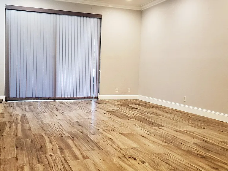 3831 Pond Apple Dr — Photo 8