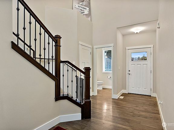 5th image of 12222 141st Street E