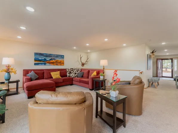 170 Indian Lookout Dr, Lander, WY 82520