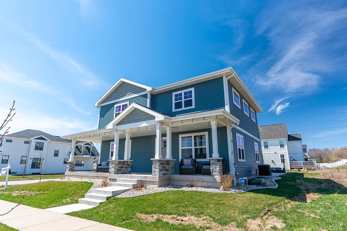 Building Photo - 1090 Celebration Blvd