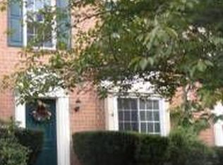 23 6 Notches Ct, Catonsville, MD 21228