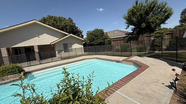 9409 High Oak Dr — Photo 31
