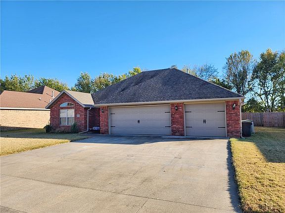 2nd image of 11095 Rosebay Ln