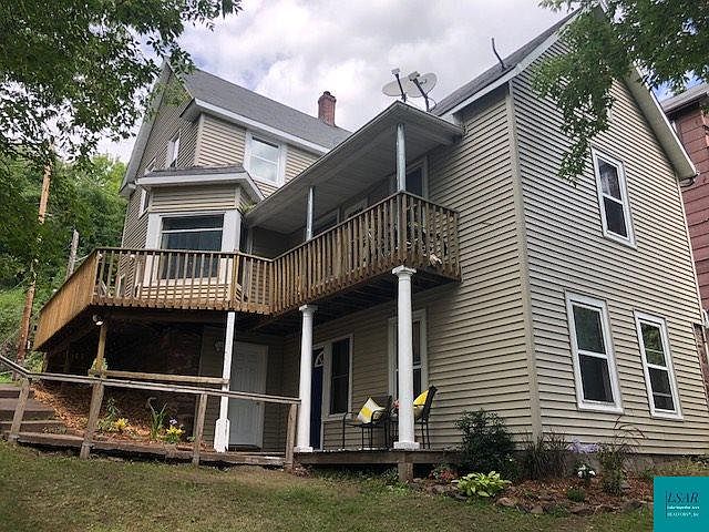 2nd image of 1822 W 3rd St