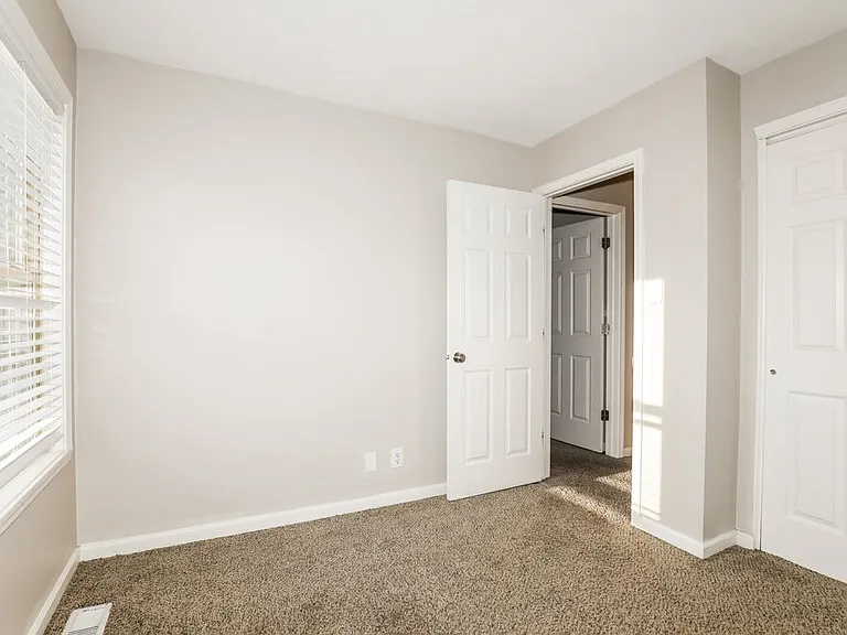 5287 Ivy Hill Dr — Photo 14