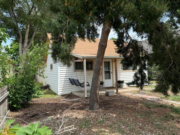 208 2nd St