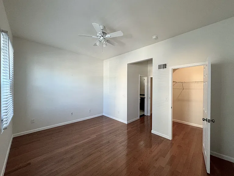 309 Sycamore Street Apartments — Photo 46