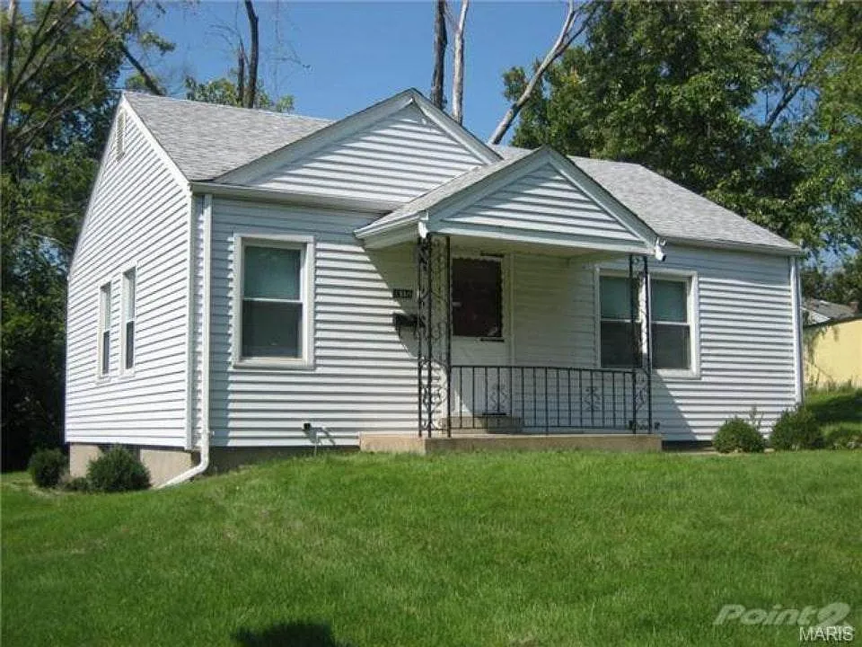 415 Jehling Dr photo 1