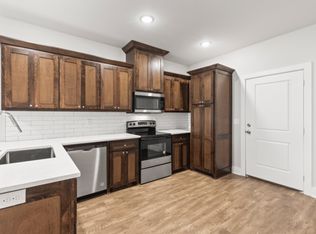 527 N College St UNIT 2, Lindale, TX 75771