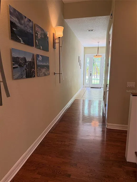 2 bed, 2.5 bath, 2150 sqft, $3,995 — Photo 4