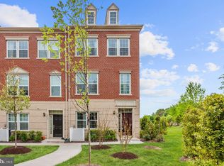 8000 Cayzer Ln, Gainesville, VA 20155