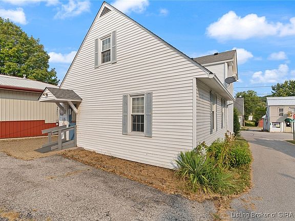 4th image of 7421 Main Street NE
